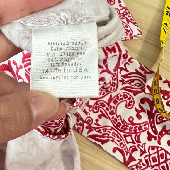 Athleta Women’s Paisley Print 1/4 Zip Long Sleeve Pull Over Top Red & White S - Picture 10 of 10